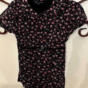 INC size Small flower top- perfect for office